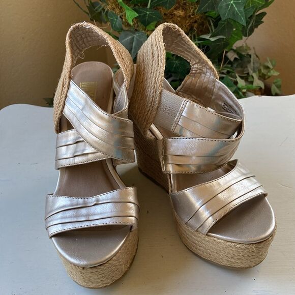 Mix No. 6 | Mix No. 6 Chanel-Mix Metallic Espadrille Wedge Size 6.5M - Picture 10 of 14